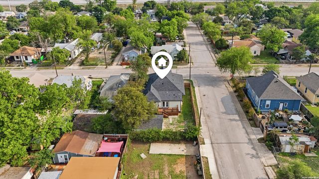 327 W Baylor St, San Antonio, TX 78204