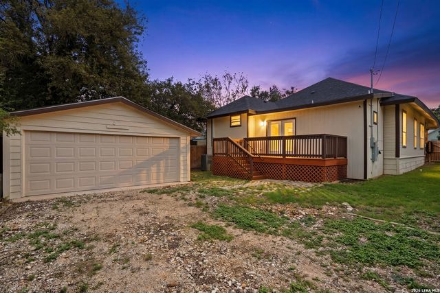 327 W Baylor St, San Antonio, TX 78204