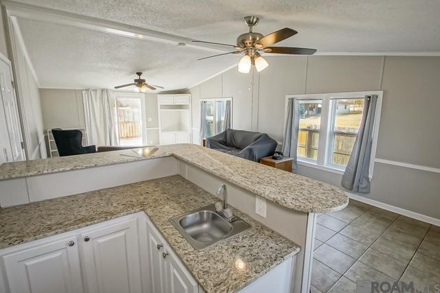 9958 Little John Ave, Denham Springs, LA 70706