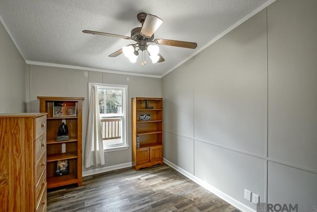 9958 Little John Ave, Denham Springs, LA 70706