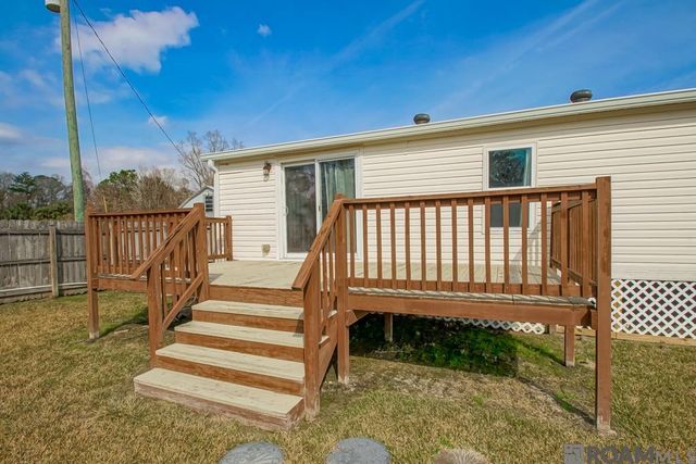 9958 Little John Ave, Denham Springs, LA 70706