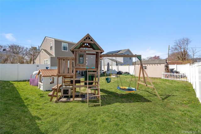 107 Newman Street, Patchogue, NY 11772