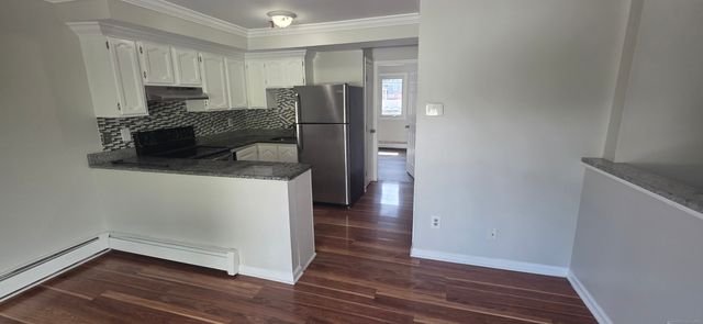 678 Savin Avenue APT 2C, West Haven, CT 06516