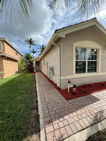 5308 Moon Shadow Lane E, Greenacres, FL 33463