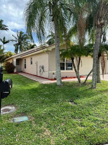 5308 Moon Shadow Lane E, Greenacres, FL 33463
