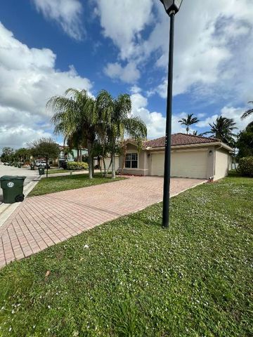 5308 Moon Shadow Lane E, Greenacres, FL 33463