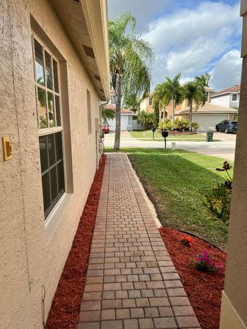 5308 Moon Shadow Lane E, Greenacres, FL 33463
