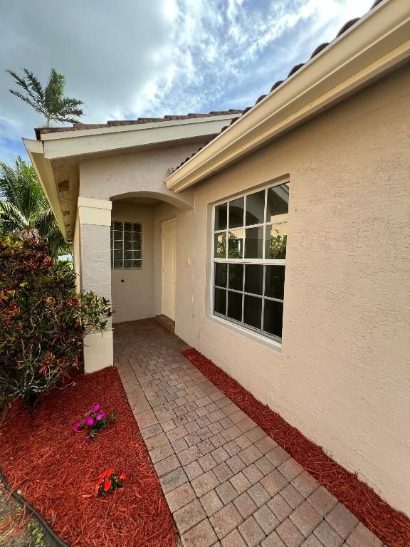 5308 Moon Shadow Lane E, Greenacres, FL 33463
