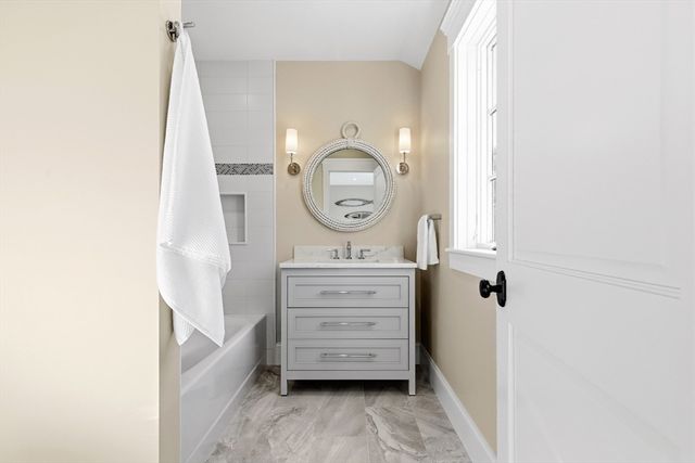 19 Walkerwoods Dr, Harwich, MA 02645