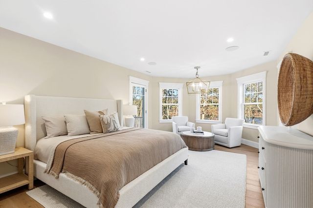 19 Walkerwoods Dr, Harwich, MA 02645