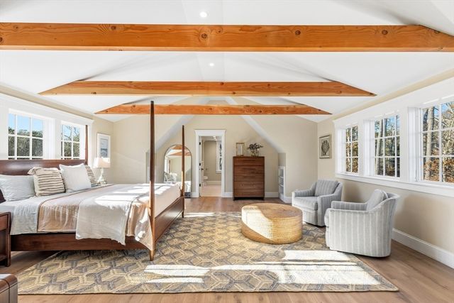 19 Walkerwoods Dr, Harwich, MA 02645