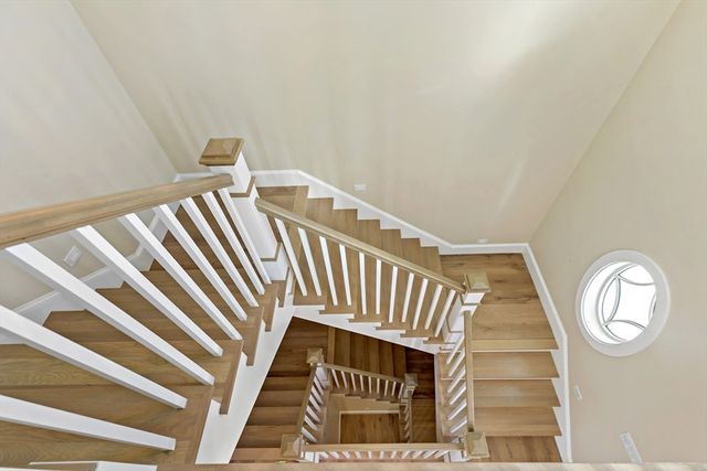 19 Walkerwoods Dr, Harwich, MA 02645