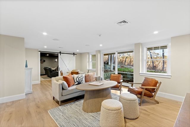 19 Walkerwoods Dr, Harwich, MA 02645