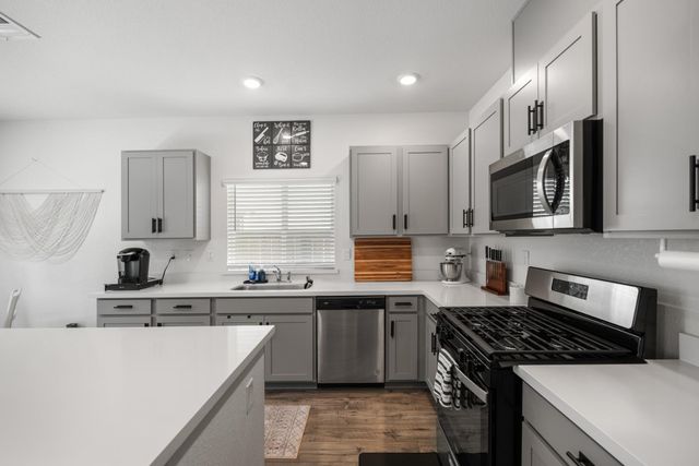 652 Independence Ave, Lincoln, CA 95648