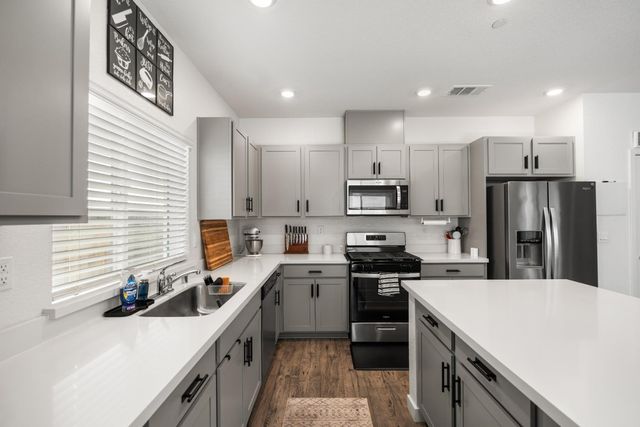 652 Independence Ave, Lincoln, CA 95648