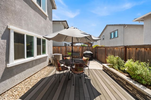 652 Independence Ave, Lincoln, CA 95648