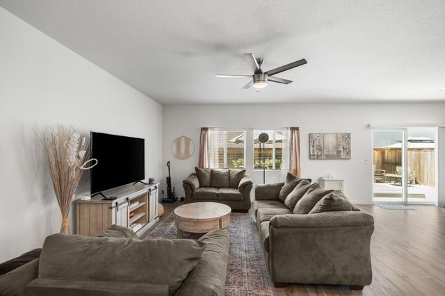 652 Independence Ave, Lincoln, CA 95648