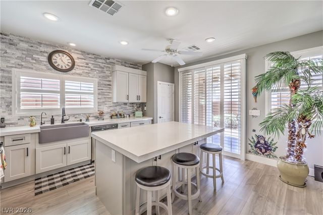 5321 Jackson Valley Court, Las Vegas, NV 89131