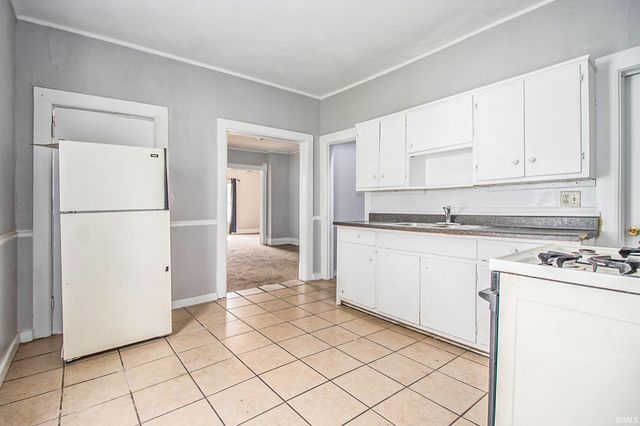 819 Pulaski Street, South Bend, IN 46619