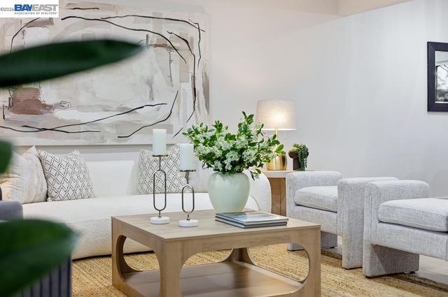 74 Hazelnut Ct, San Ramon, CA 94583