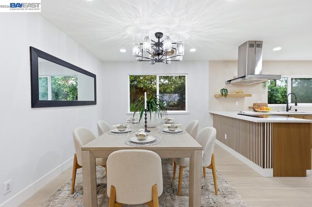 74 Hazelnut Ct, San Ramon, CA 94583