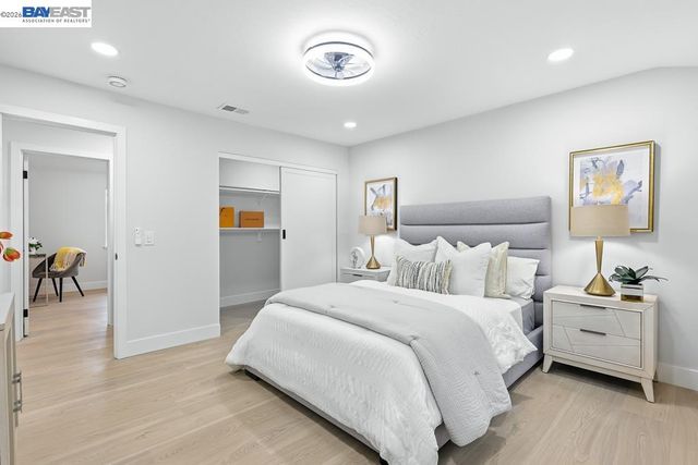 74 Hazelnut Ct, San Ramon, CA 94583