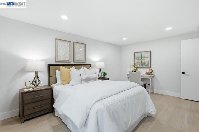 74 Hazelnut Ct, San Ramon, CA 94583