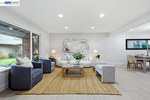 74 Hazelnut Ct, San Ramon, CA 94583