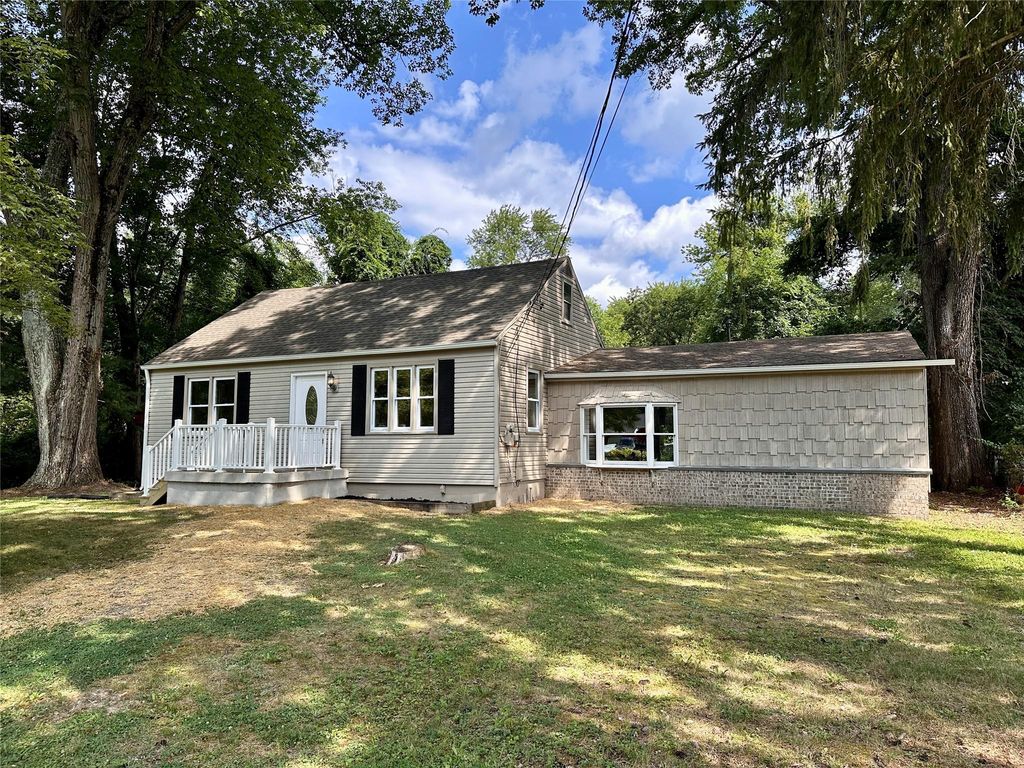 14 Judy Terrace, Poughkeepsie, NY 12601