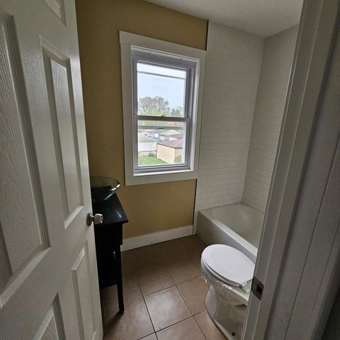2608 E 92nd Street, Chicago, IL 60617