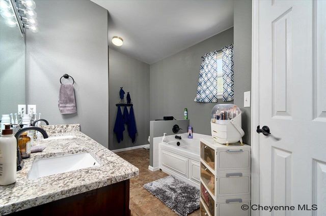 2203 SILVERTON DR, Cheyenne, WY 82001