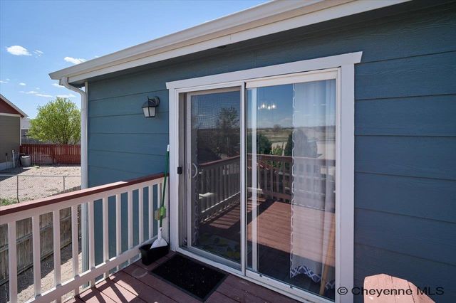 2203 SILVERTON DR, Cheyenne, WY 82001
