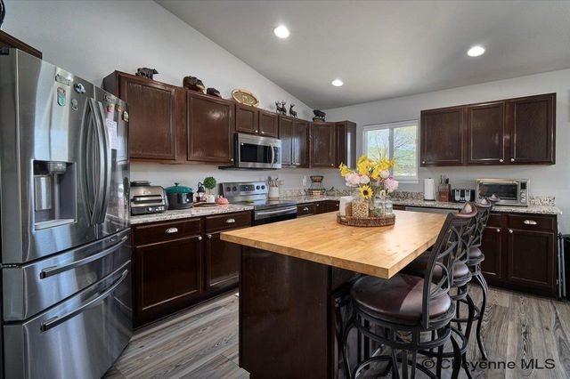 2203 SILVERTON DR, Cheyenne, WY 82001