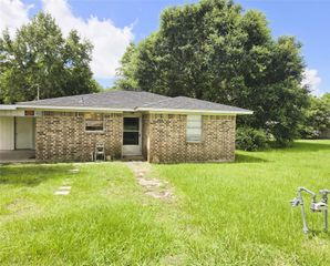 107 Cypress Street, Trinity, TX 75862