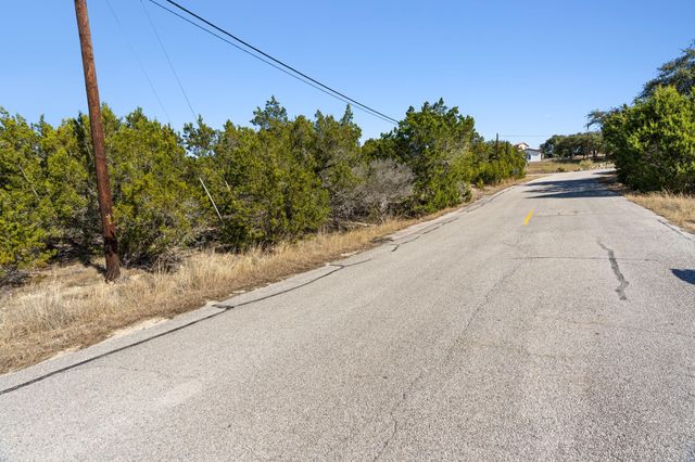 21902 Moffat DR, Spicewood, TX 78669