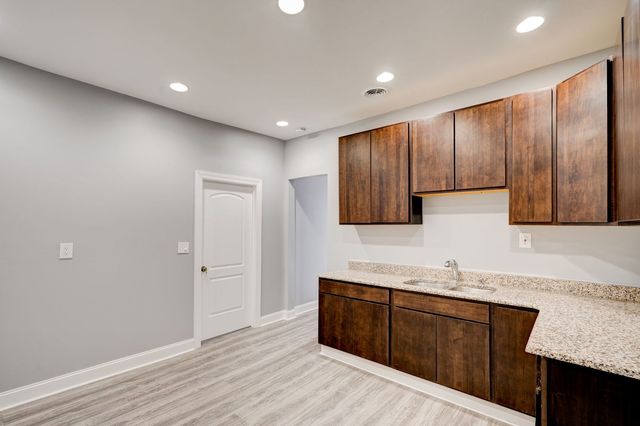 7131 S Carpenter Street, Chicago, IL 60621