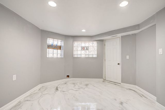 7131 S Carpenter Street, Chicago, IL 60621