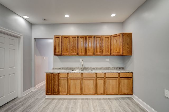 7131 S Carpenter Street, Chicago, IL 60621