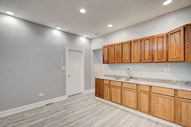 7131 S Carpenter Street, Chicago, IL 60621