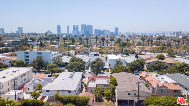 332 S Doheny Drive, Beverly Hills, CA 90211