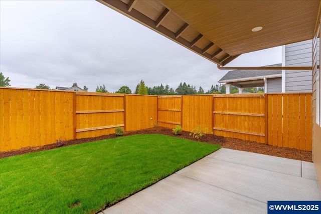 1127 SW Valsetz Av, Dallas, OR 97338