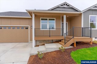 1127 SW Valsetz Av, Dallas, OR 97338