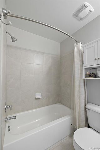 2500 Normandy Road 13, Royal Oak, MI 48073