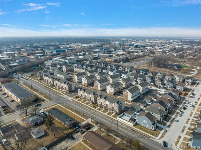 2500 Normandy Road 13, Royal Oak, MI 48073