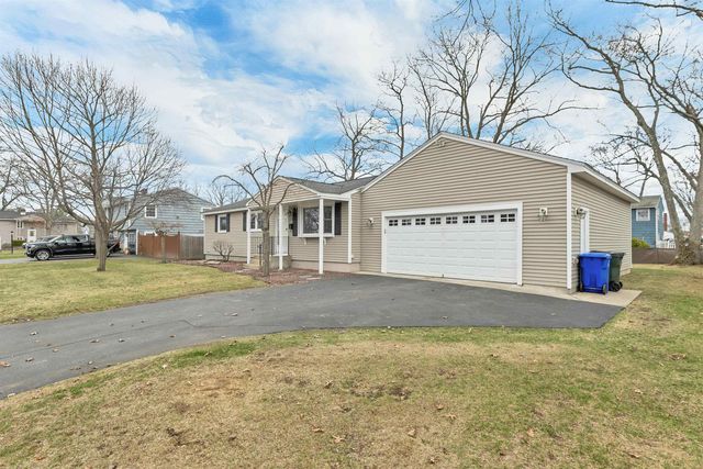 24 Healion Street, Manchester, NH 03109