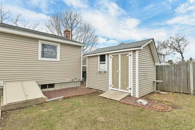 24 Healion Street, Manchester, NH 03109