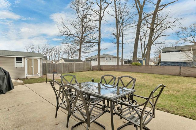 24 Healion Street, Manchester, NH 03109