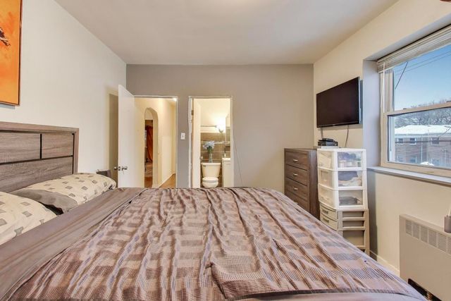 2641 W Fitch Avenue 2, Chicago, IL 60645