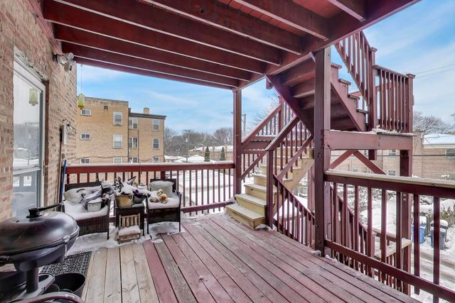 2641 W Fitch Avenue 2, Chicago, IL 60645