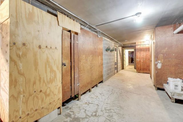 2641 W Fitch Avenue 2, Chicago, IL 60645